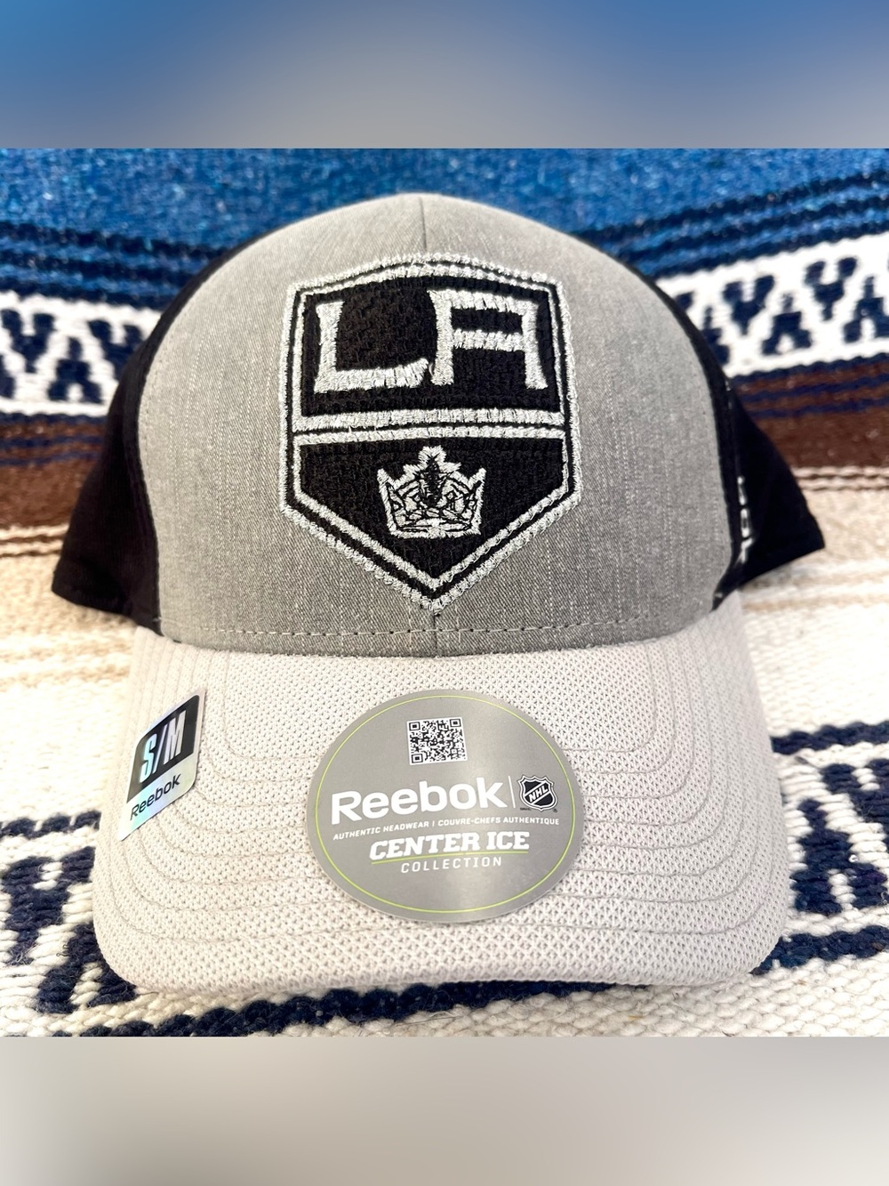 NWT NHL LA Kings Hockey Silver/Gray Black Team Cap Holographic Authenticity